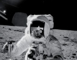 Alan Bean on Moon Apollo 12